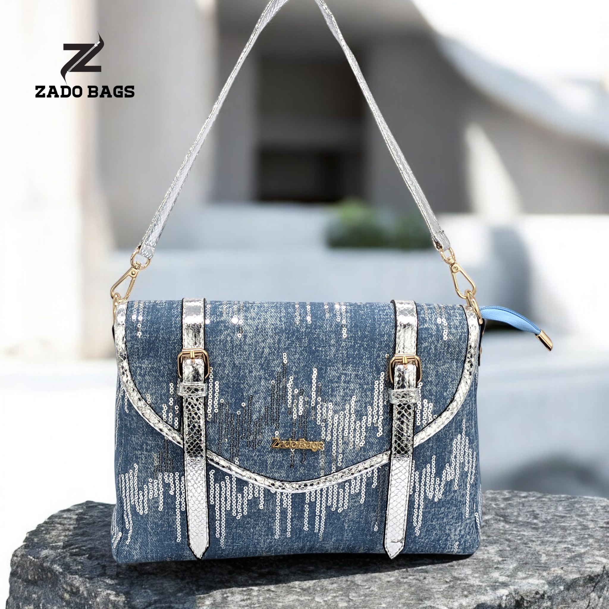 2-in-1 shoulder and crossbody bag